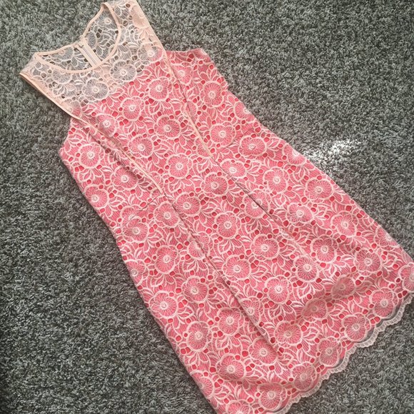 Jessica Simpson Dresses & Skirts - Beautifully Detailed flower overlay dress